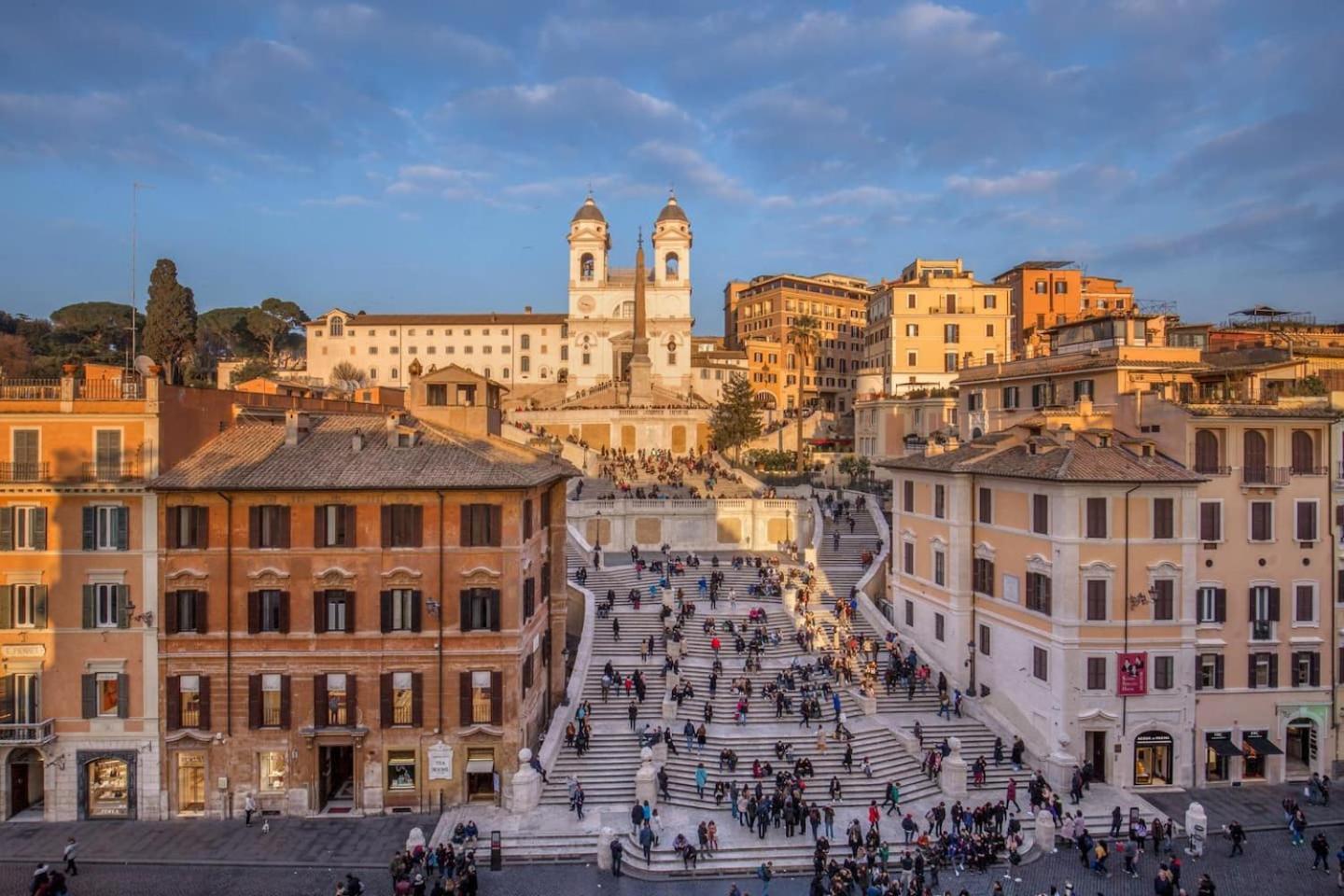 Nsm 71viadelcorso Con Terrazzo Rom